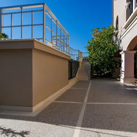 Iveta In - Mittel-dalmatien 3*