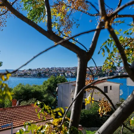 Iveta In - Mittel-dalmatien Gostinjska kuća Trogir