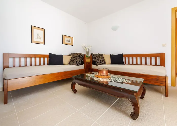 Iveta In - Mittel-dalmatien Trogir