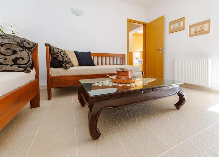 Iveta In - Mittel-dalmatien